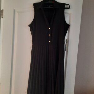 Tiana B Ladies Pleated black Dress size Small, New
